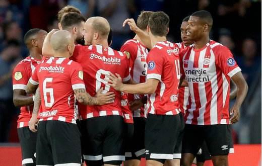 这位足坛天 这位足坛天